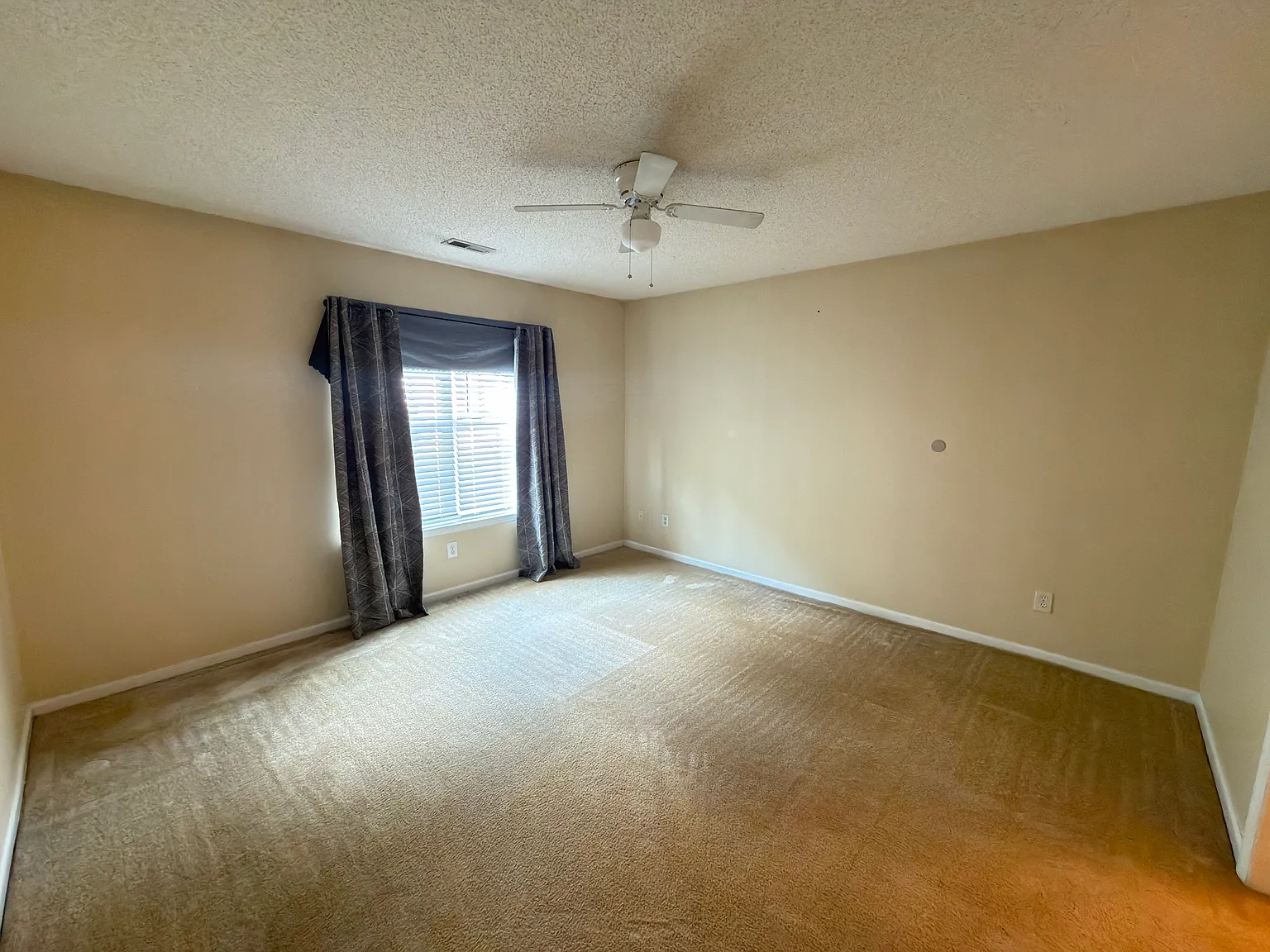 2 bed, 1124 sqft, $1,500 — Photo 3