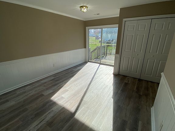 3rd image of 7336 Hilmar Dr