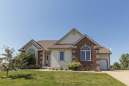 1st image of 4318 NE Otter Ct