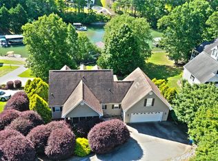 219 Summersweet Ln, Seneca, SC 29672