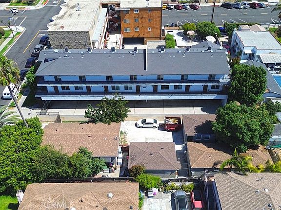 5th image of 110 S Eucalyptus Ave
