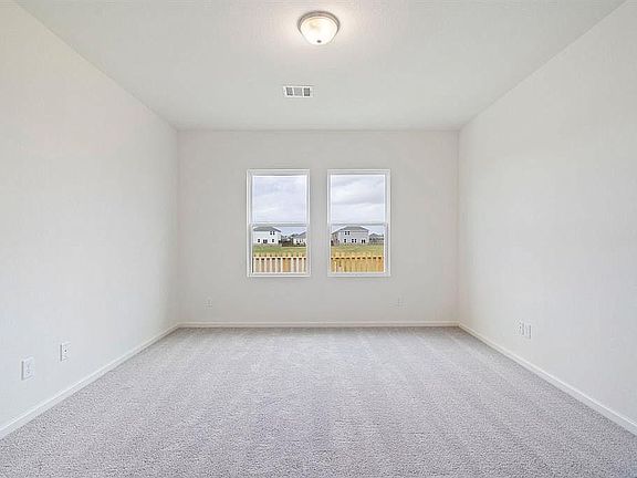 4th image of 4818 Highland Springs Dr
