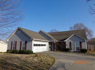 305 Branchwood Dr, Covington, GA 30016