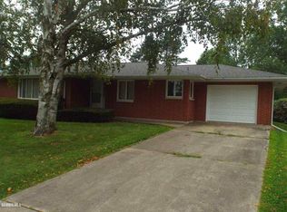 513 Pearl St, Warren, IL 61087