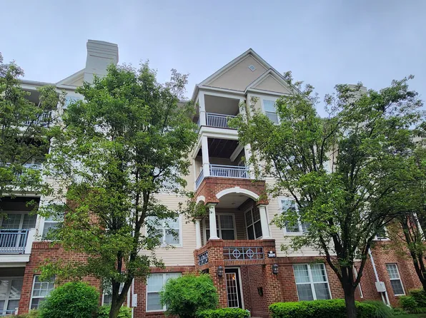 3009 Nicosh Cir Unit 4206, Falls Church, VA 22042
