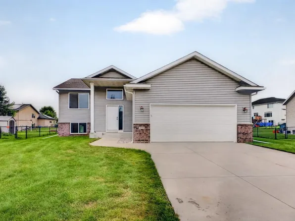4569 Arctic Fox Rd NW, Rochester, MN 55901