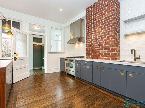 3rd image of 1327 McAllister St