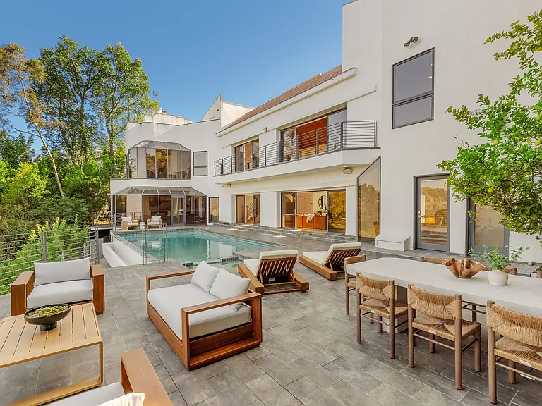 Pinnacle Pl — Photo 21