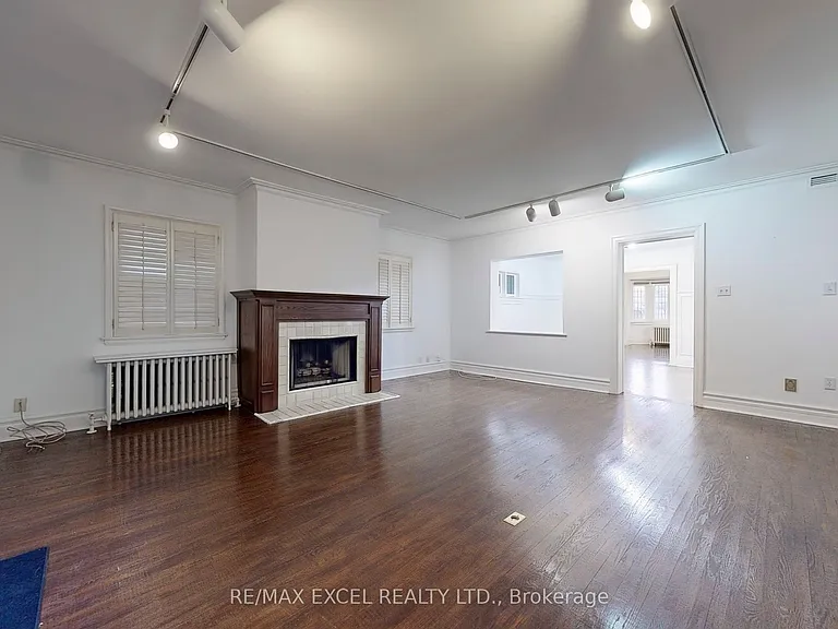 317 Warren Rd — Photo 7