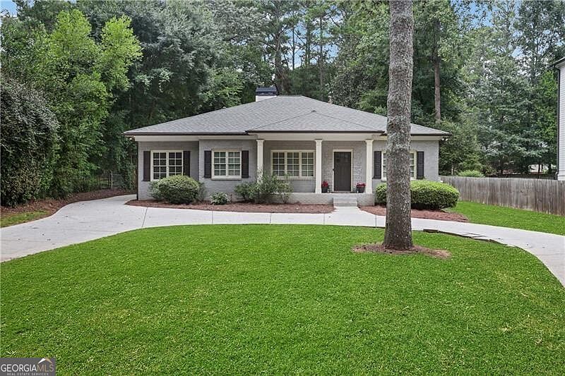 1st image of 3252 Lavista Rd
