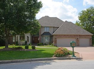 2345 S Oakbrook Ave, Springfield, MO 65809