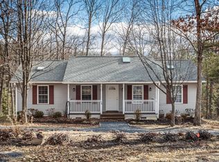 14 Oak Ct, Mount Jackson, VA 22842