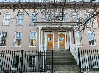 271 Dupage St, Elgin, IL 60120