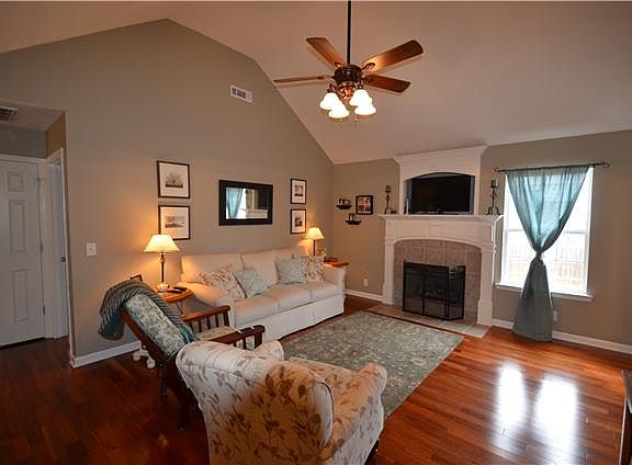 2nd image of 1526 Antebellum Dr