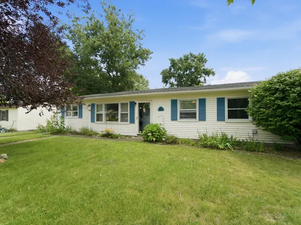 609 Sunset Dr, Kouts, IN 46347