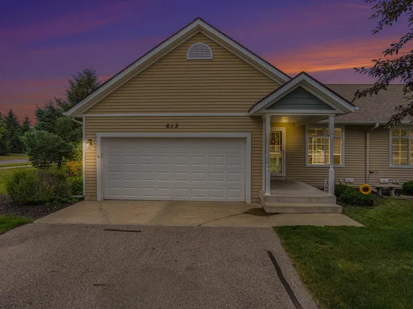 613 Oriole Ct #14, Middleville, MI 49333