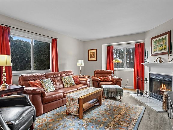 4th image of 9 Manor House Ln