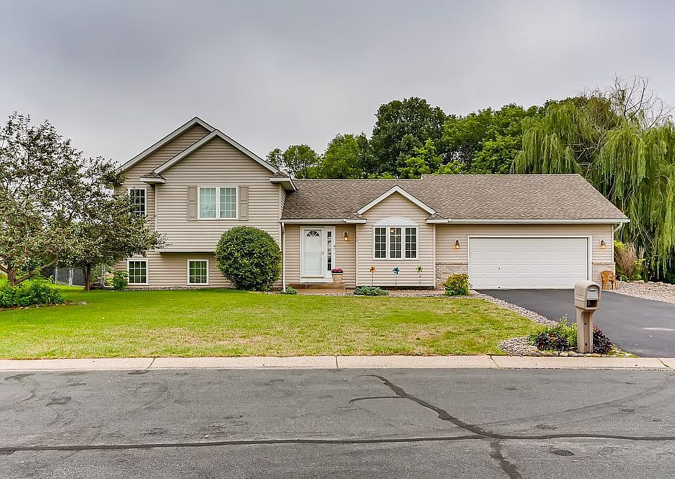 1st image of 7960 Meadowood Dr