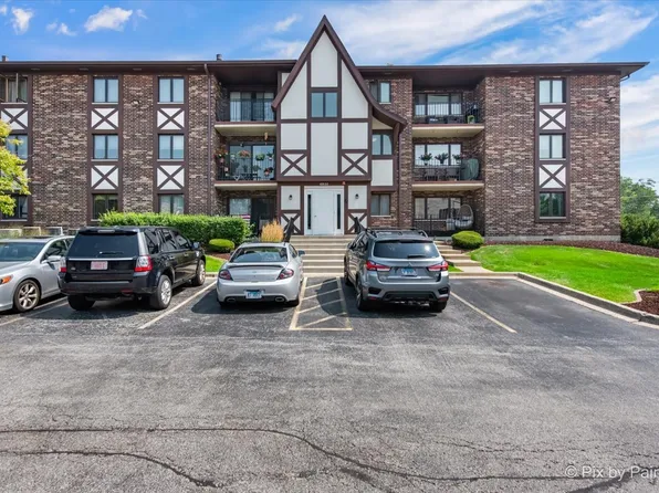 10532 Ridge Cove Dr APT 18A, Chicago Ridge, IL 60415