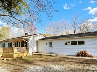 10432 Wilkins Run Rd NE, Newark, OH 43055