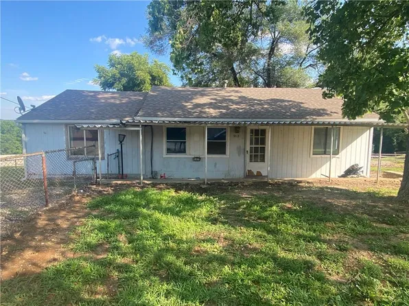 9113 Askew Ave, Kansas City, MO 64132