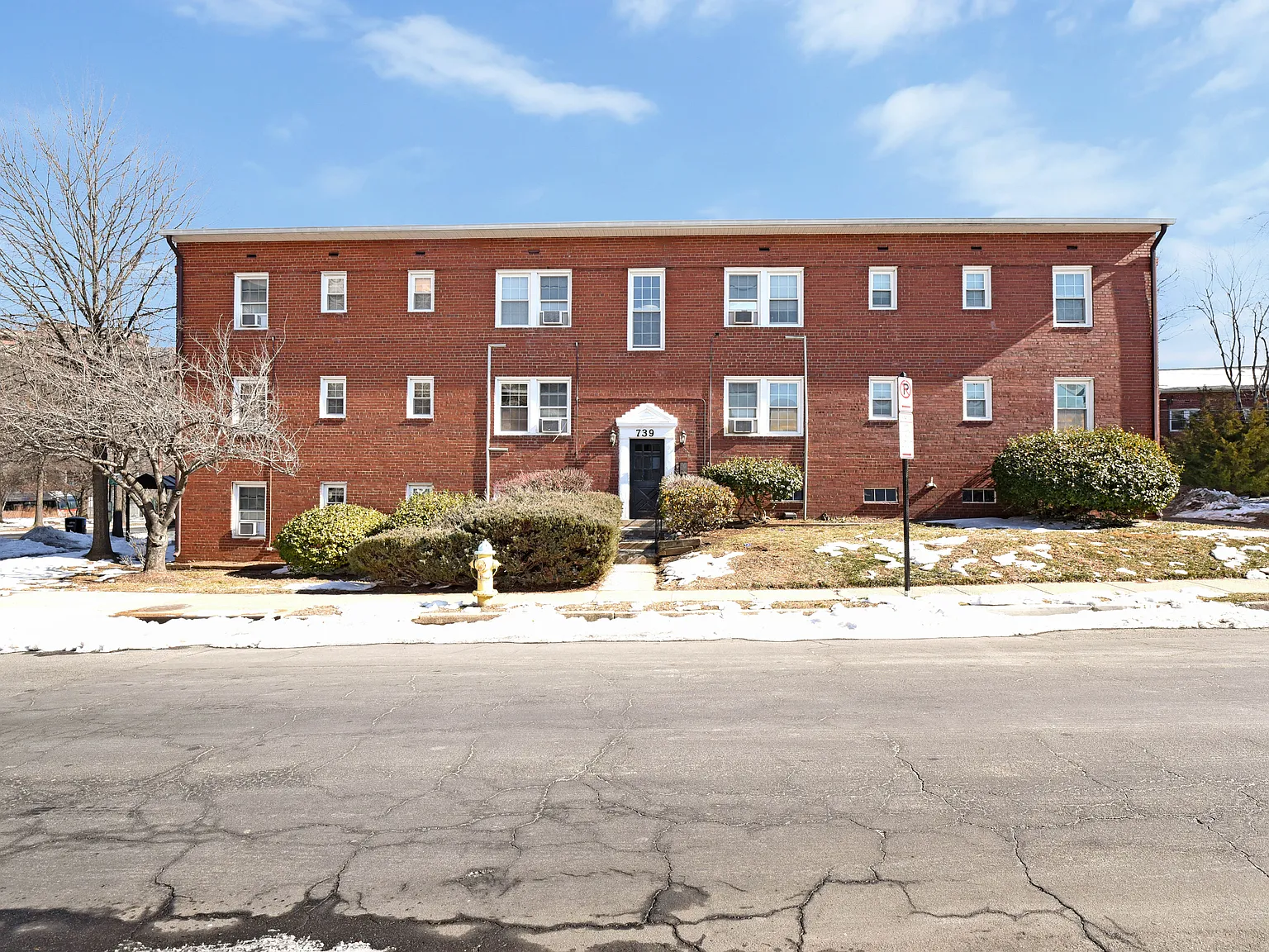 1 bed, 700 sqft, $1,895 — Photo 2