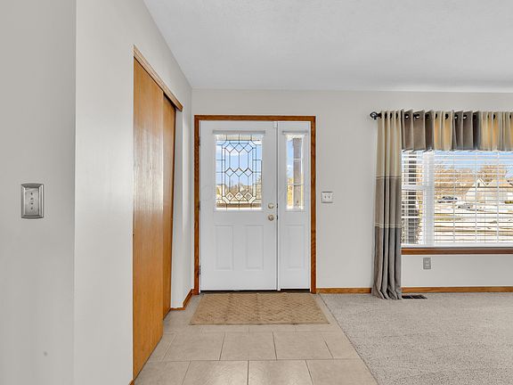 3rd image of 101 Greenstick Way