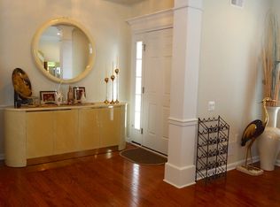 561 Post Ln, Somerset, NJ 08873
