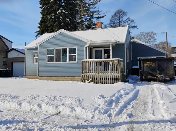 3213 13th St, Menominee, MI 49858