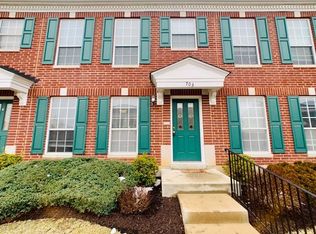 703 Hyde Dr, O'Fallon, MO 63366