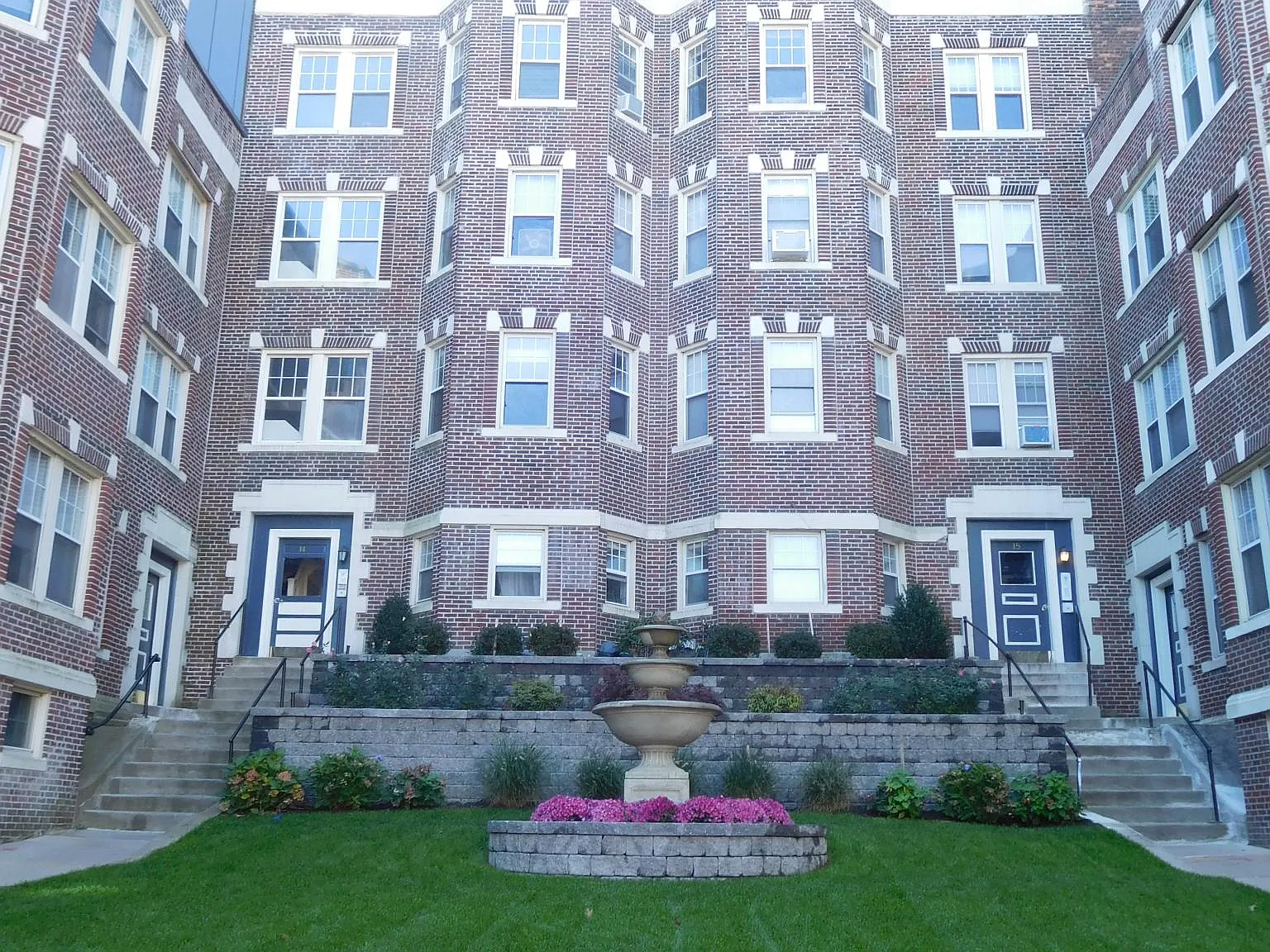3-15 Lorraine Terrace — Photo 1