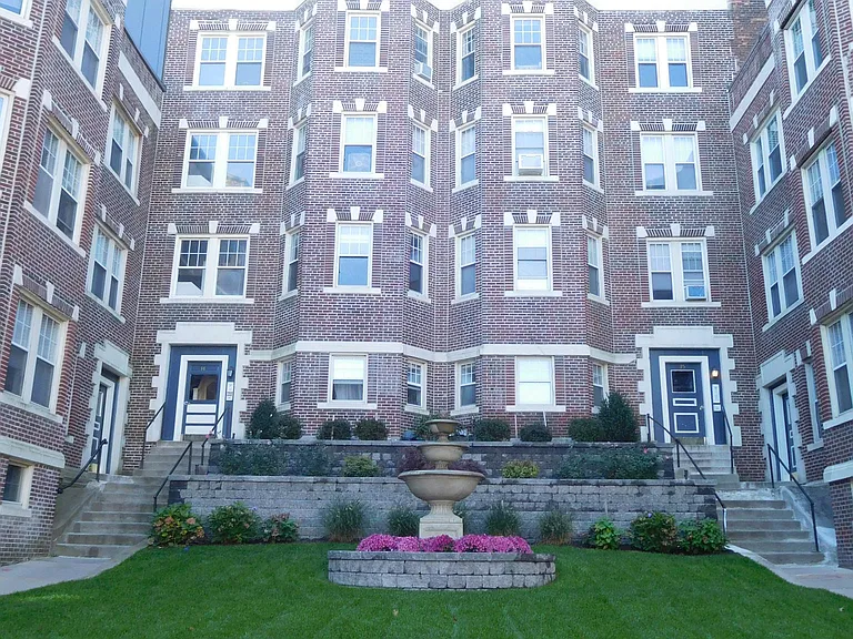 3-15 Lorraine Terrace — Photo 1
