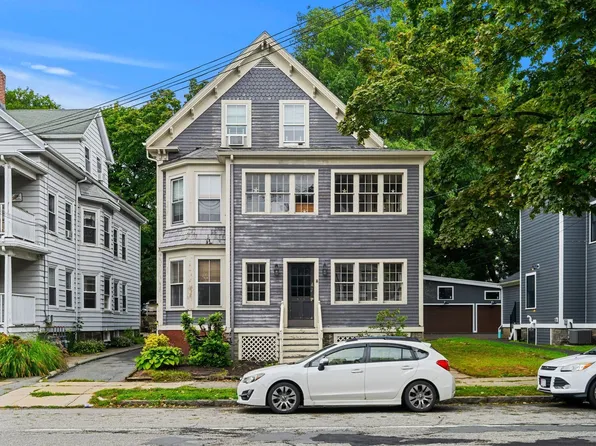 319 Lafayette St #1, Salem, MA 01970