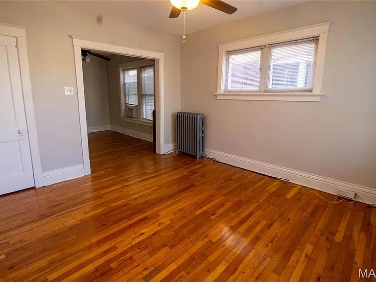 2852 Shenandoah Ave #2W — Photo 2