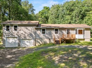212 Alpine Lake Rd, Henryville, PA 18332