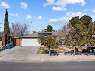 1353 W Kildare St, Lancaster, CA 93534