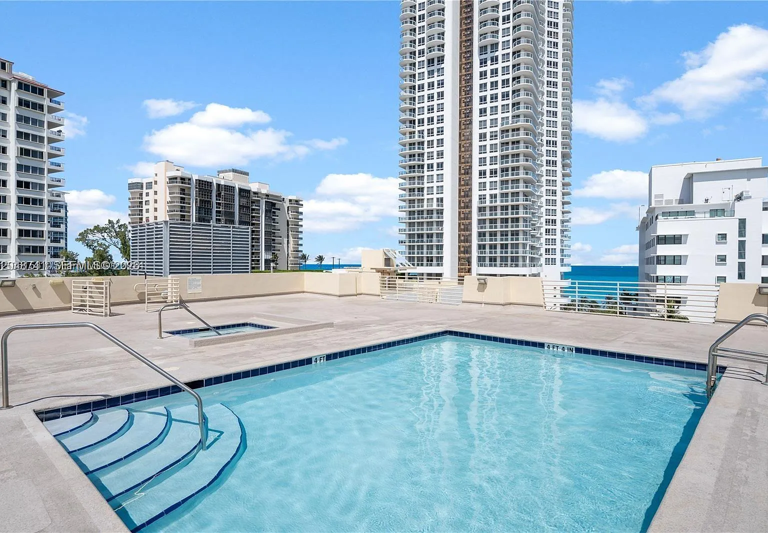 1 bed, 939 sqft, $2,600 — Photo 4