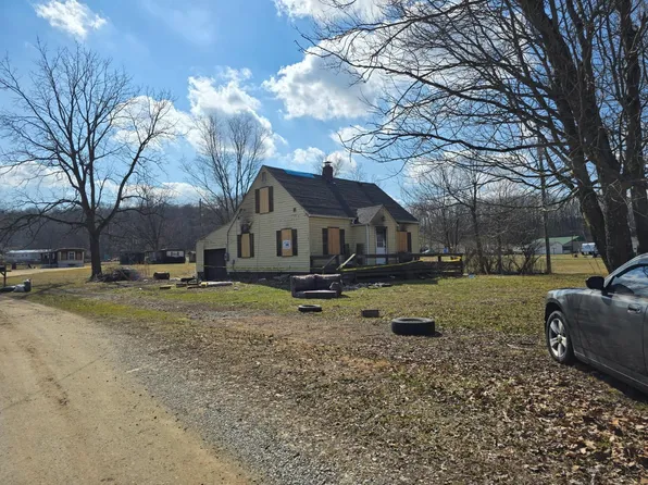 26004 Millwood Rd, Louisville, OH 43028