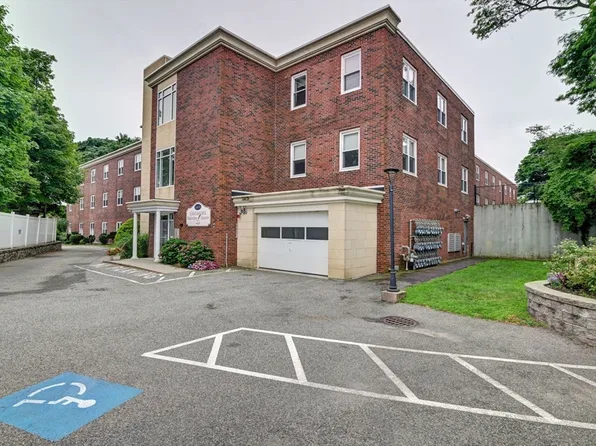 145 Hancock St #309, Braintree, MA 02184