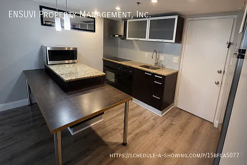 701 S Madison Ave Photo 1