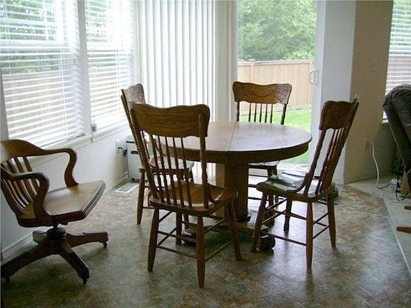 4th image of 7126 Cranberry Ct SE