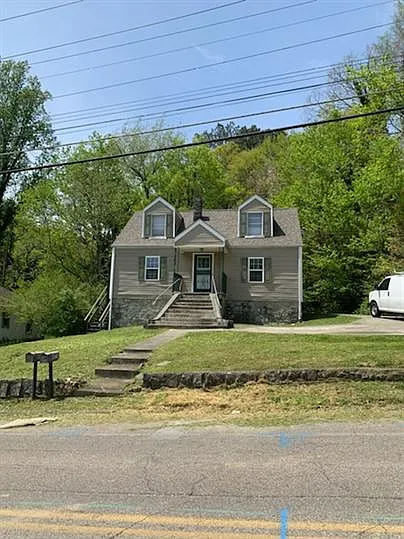 Building Photo - 807 Moss St #1