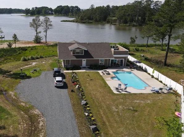 5757 Dockside Ln, Marion Station, MD 21838