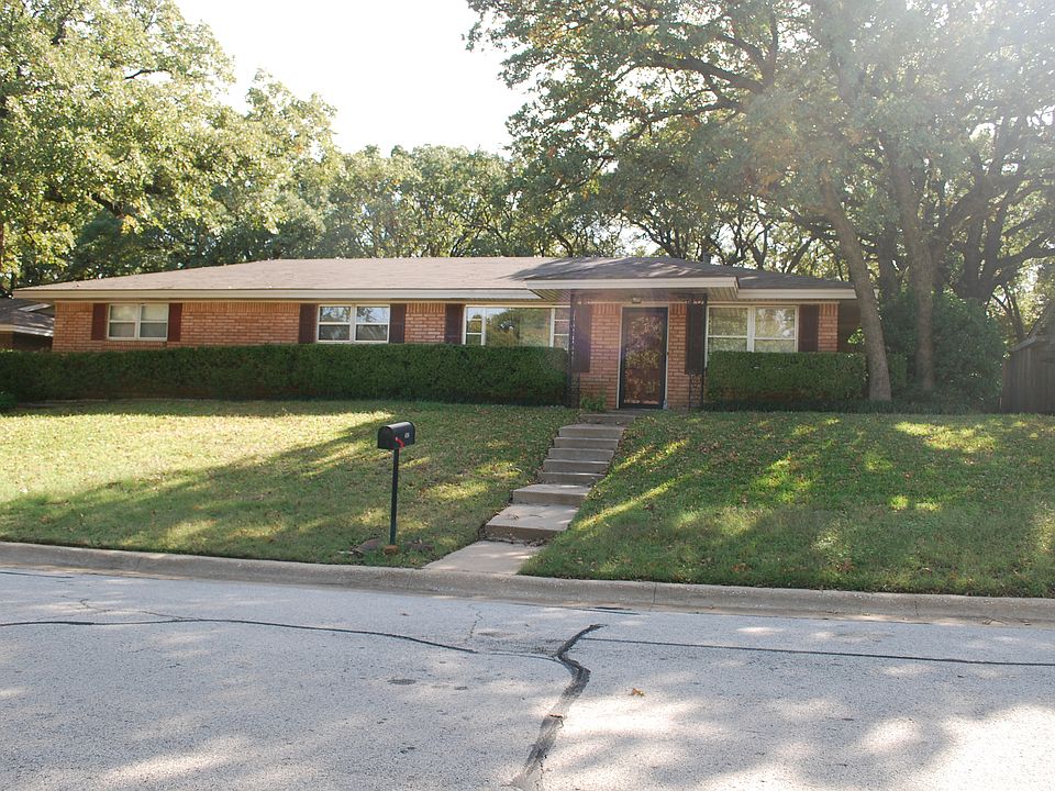 1st image of 616 Monette Dr