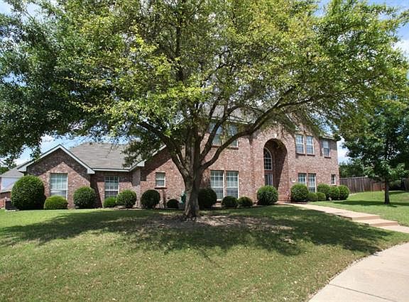 3rd image of 2705 Barlow Ct