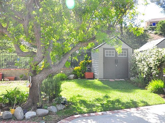 3rd image of 27861 Villa Canyon Rd