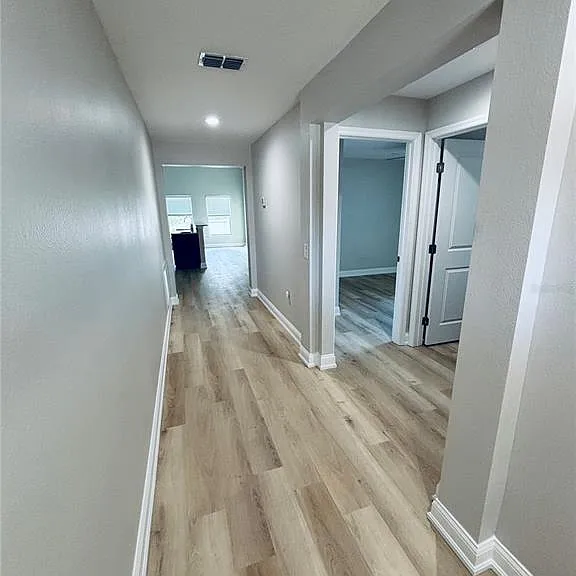 2060 Everest St — Photo 4