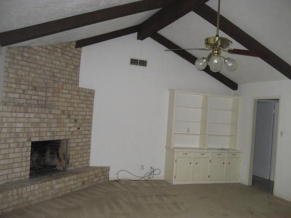 2nd image of 1130 Monterrey Dr