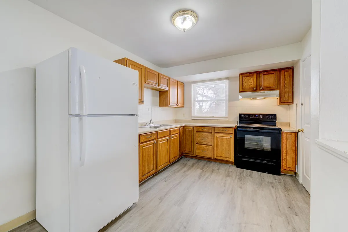 Unit Photo - 10219 Hobkirk Dr