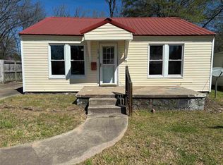 1206 W Race St, Searcy, AR 72143